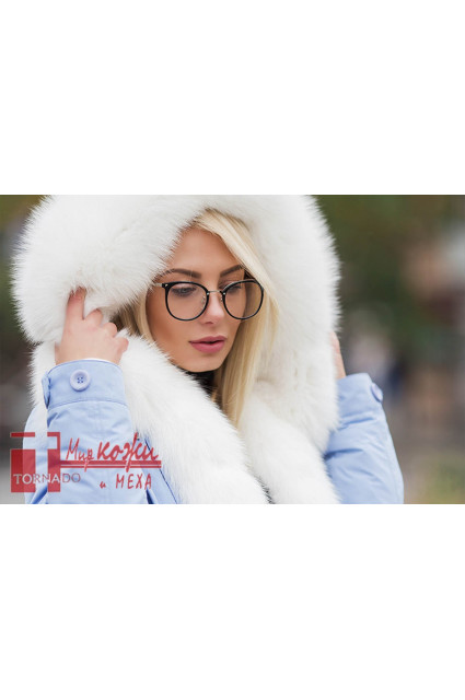 Парка «небесного» кольору, песець «сніжинка»